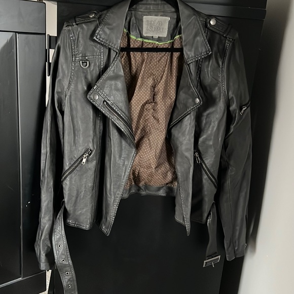 Thread & Supply leather jacket!🤎 - Picture 2 of 11